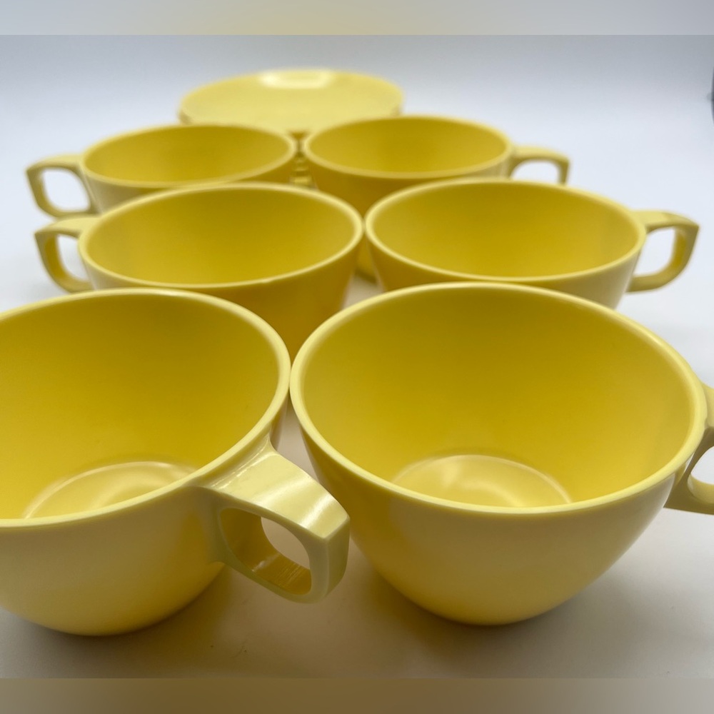 Melamine Melmac Mid Century Modern Mallo Ware Buttercup Yellow 6 Cups 6 Saucers